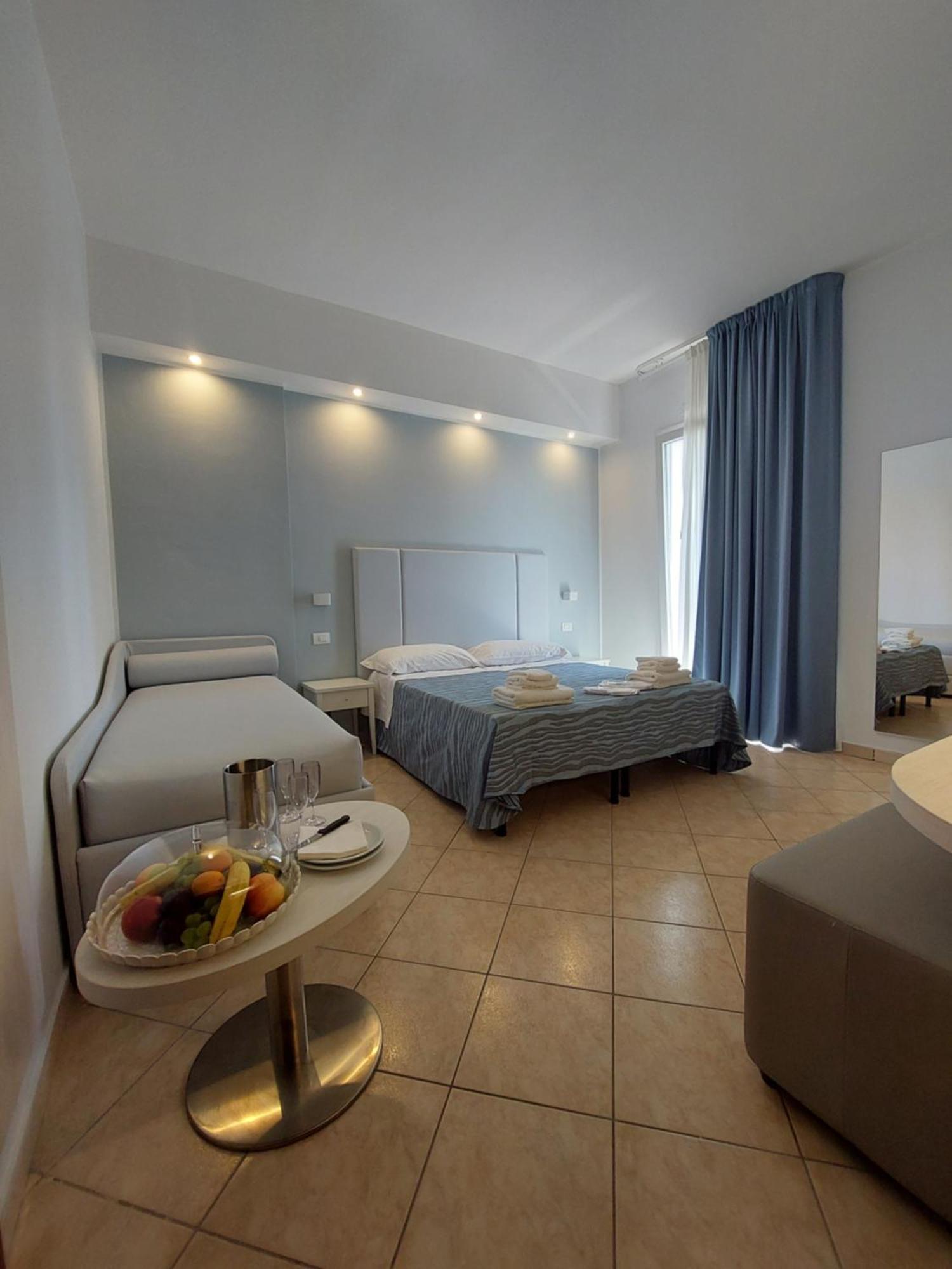 Hotel Caravel Park Rimini Ngoại thất bức ảnh