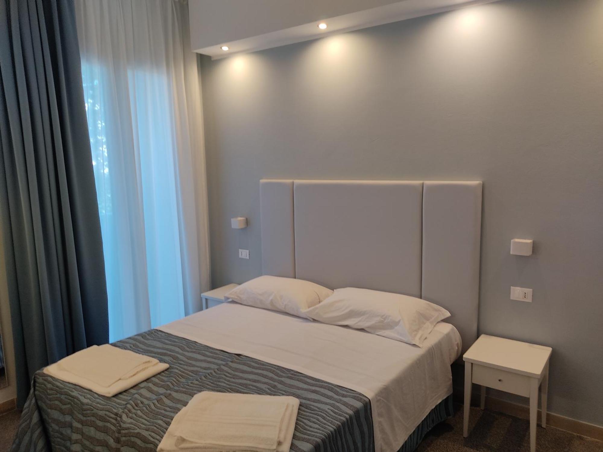 Hotel Caravel Park Rimini Ngoại thất bức ảnh