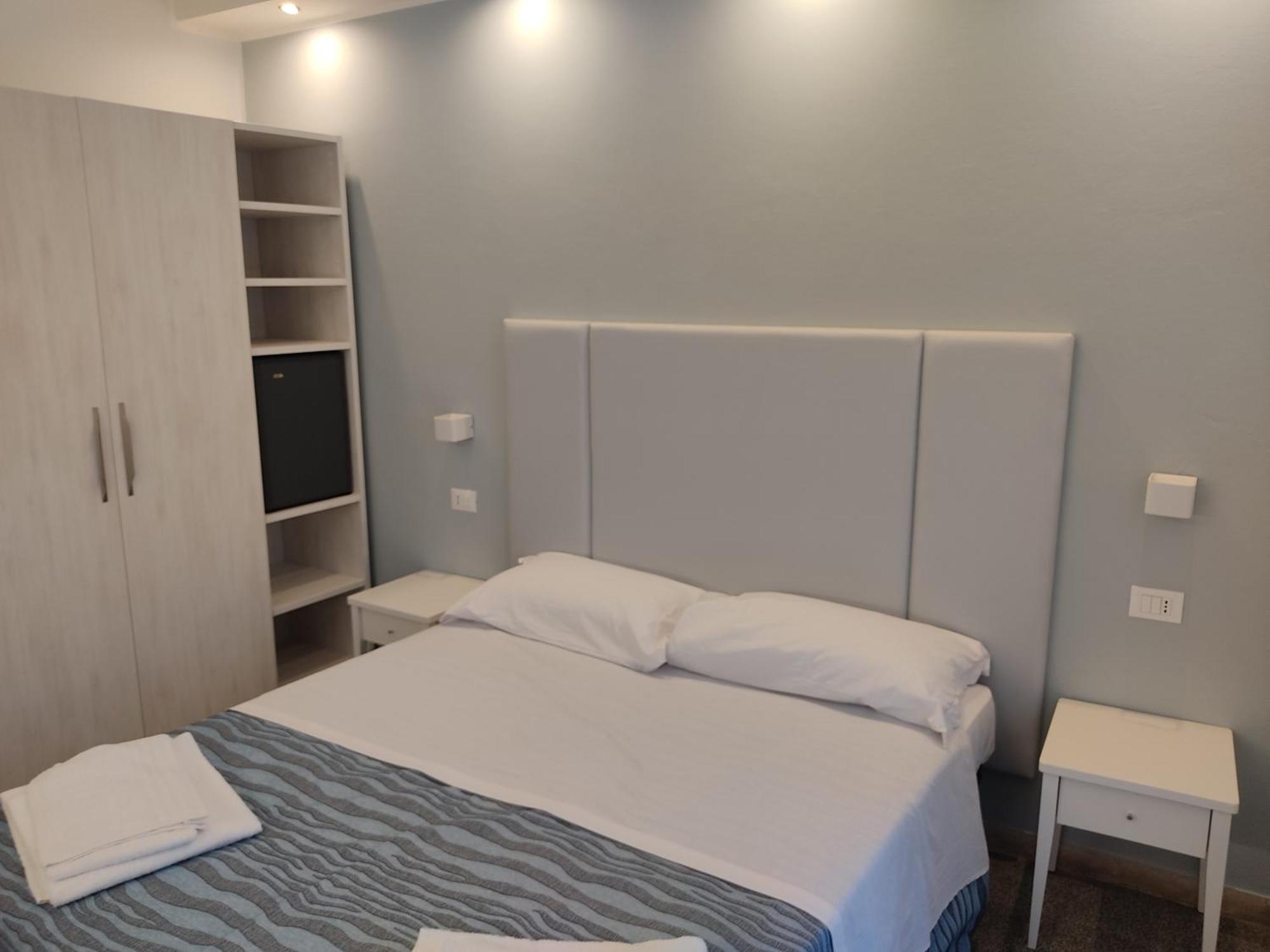 Hotel Caravel Park Rimini Ngoại thất bức ảnh