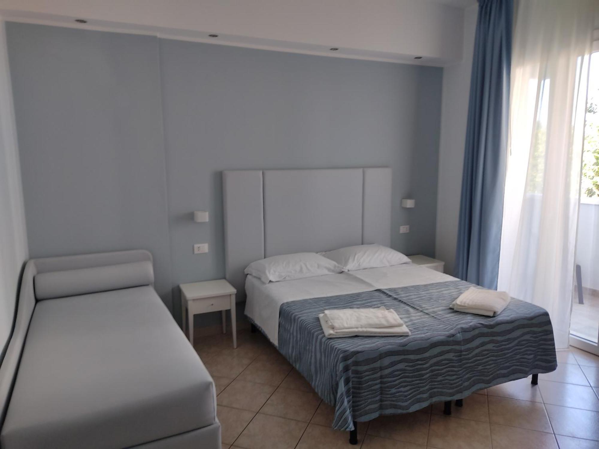 Hotel Caravel Park Rimini Ngoại thất bức ảnh